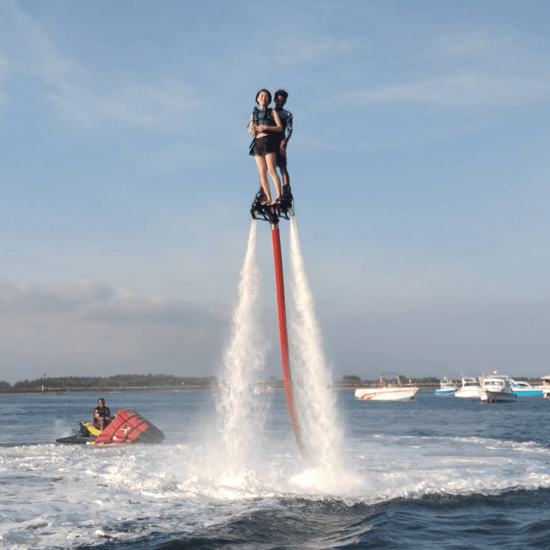 Flyboarding — photo 2 of 2