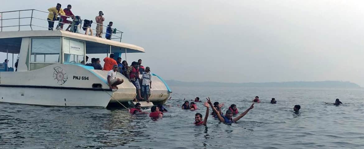 Adventure boat party — photo 2 of 3