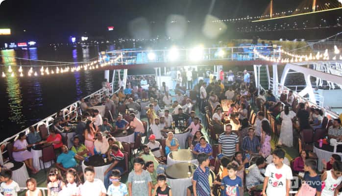 Cruise Party — photo 2 of 3